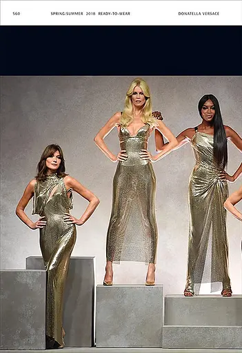 Versace Catwalk - фото 14