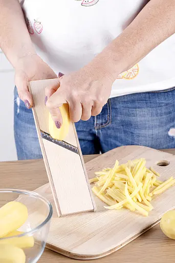 Терка универсальная деревянная для овощей по-корейски и для картошки фри (набор из двух терок), Wood&Steel 87717 - фото 7