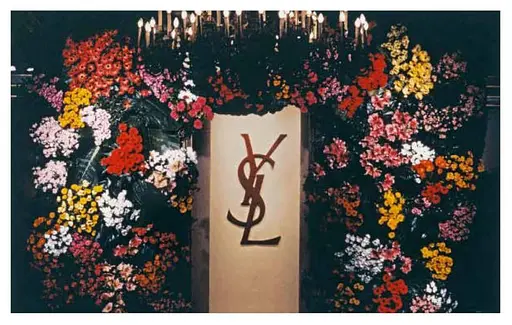 The Flowers of Yves Saint Laurent - фото 2