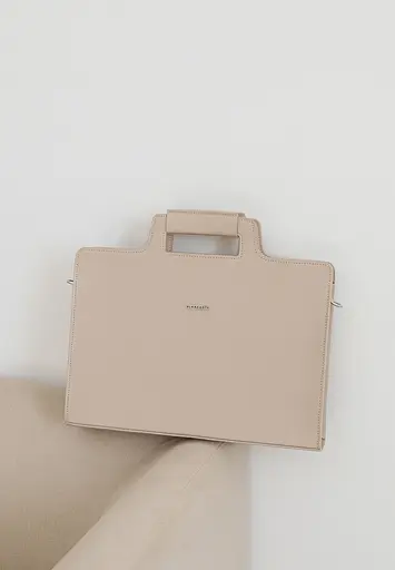 Жіноча шкіряна сумка для ноутбука і документів світло-бежева - фото 9