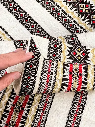 Лляна різдвяна скатертина з українським орнаментом Святогір червоний 280х150 см - фото 6