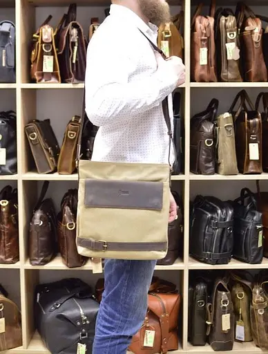 Чоловіча шкіряна сумка через плече TARWA 27х31х8 см sum0025860 - фото 9