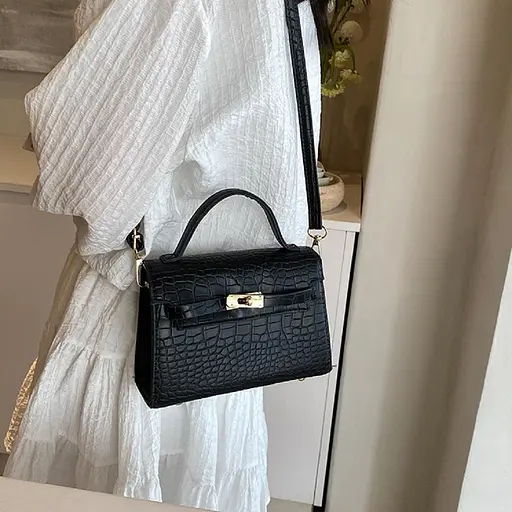 Стильна жіноча класична сумочка з еко-шкіри Lilly P2-8577A