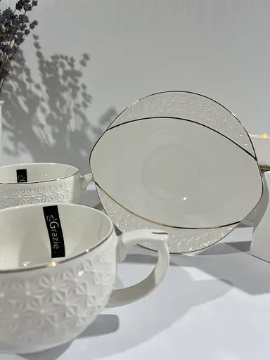 Чашка фарфоровая Снежная Королева Interos белая 240 мл с блюдцем 508610-А - фото 3