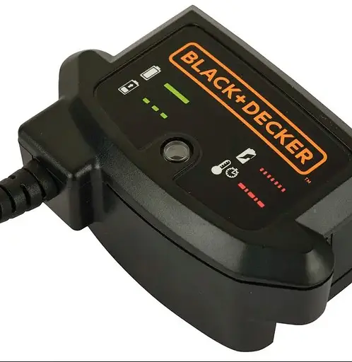 Аккумуляторная дрель-шуруповерт Black+Decker с АКБ и ЗП BCD003C1 - фото 9