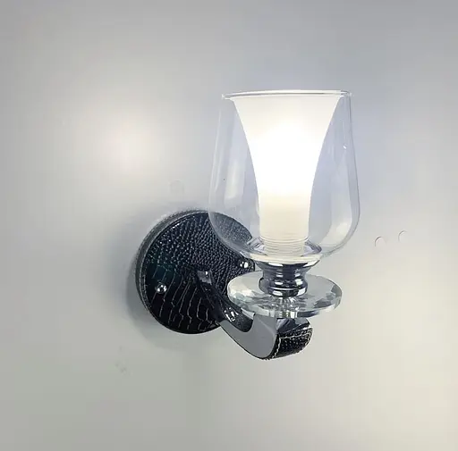 Ніжна та витончена модель бра з еко-шкірою Line F S 865/1 BK - фото 2