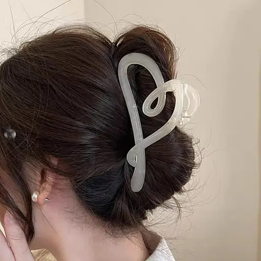 Заколка-крабик Сердце 12 см прозрачный акрил с вкраплениями Прозрачный - фото 2