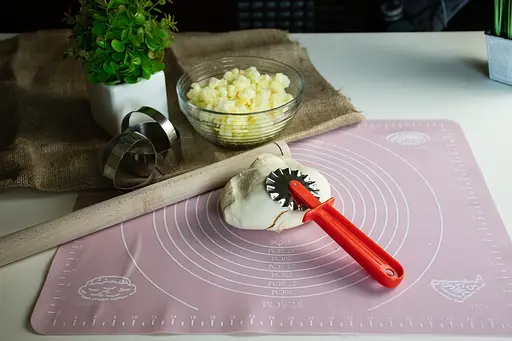 Ніж ролик фігурний зубчастий для тіста та вирізання чебуреків Ø65х185 мм, Kitchette 83367 - фото 7