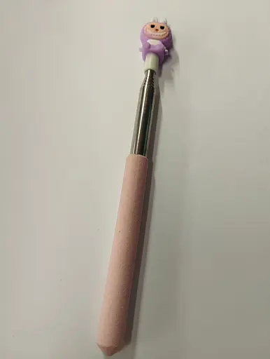 Указка Лабубу labubu телескопическая G-Toys 21 см - 69 см, выдвижная, пикми розовая пудра - фото 1