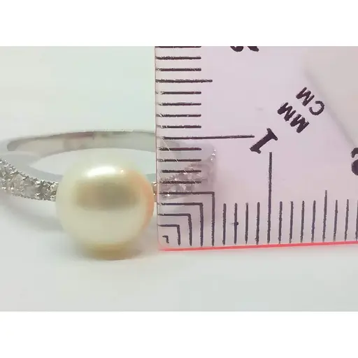 Серебряное кольцо Qvaliz с жемчугом и фианитами. 901-00290-10 19 - фото 6