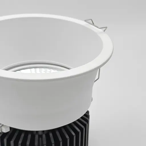 Точечный светильник Skarlat RSL74W005-5 30W WH 4000K - фото 2