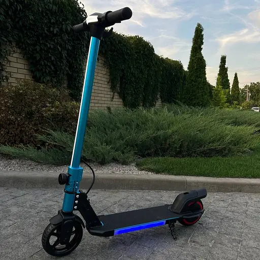 Детский электросамокат GIANT ES2 LED Max голубой с LED-подсветкой (модель 2025 года) - фото 3