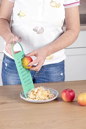 Терка пластиковая кухонная для овощей, корнеплодов (свеклы) и фруктов, Kitchette Зелёный 83842 - фото 5