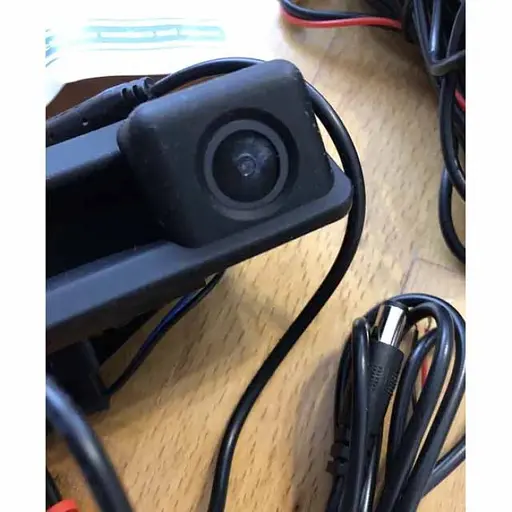 Автомобильная камера заднего вида BMW X5-X6 AHD 720-1080 - фото 3