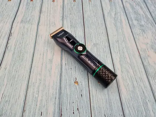 Профессиональная аккумуляторная машинка VGR V-256 (Зарядная база, LED-дисплей, Регулировка скорости) - фото 2