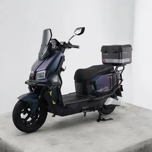 Электроскутер Двухместный Crosser V1 PRO (2000W 76.8V/30Ah) Хамелеон - фото 2