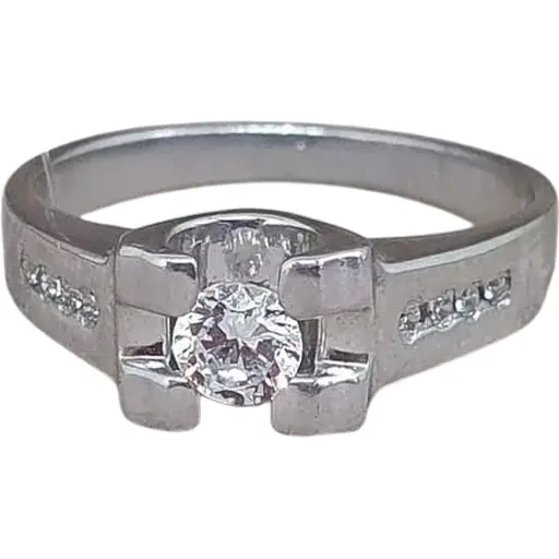 Серебряное кольцо Qvaliz с фианитами. 901-00493 16