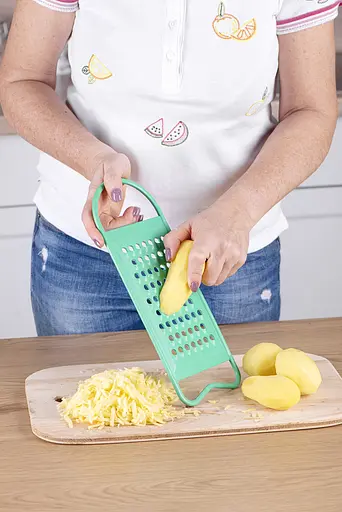 Терка пластиковая кухонная для овощей, корнеплодов (свеклы) и фруктов, Kitchette Зелёный 83842 - фото 4