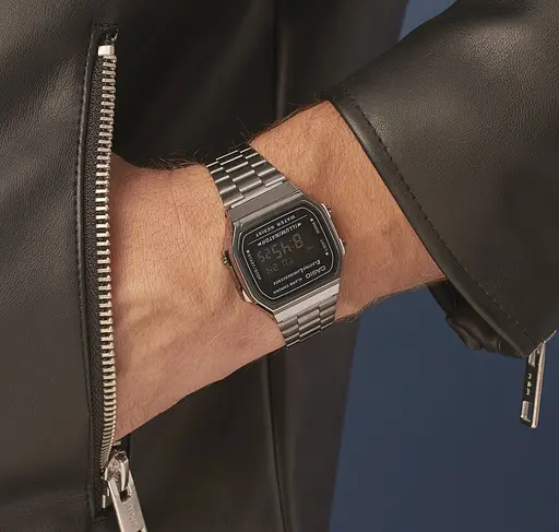 Чоловічі наручні годинники Casio Collection A168WEGG-1AEF оригінальні японські зі сталевим браслетом - фото 9