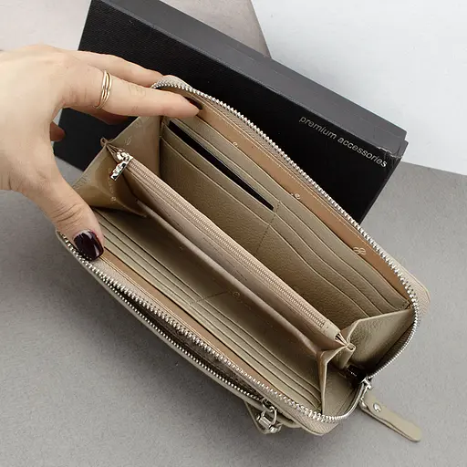 Гаманець-клатч жіночий шкіряний De Esse LC14238-GD34 бежевий з ручкою - фото 2