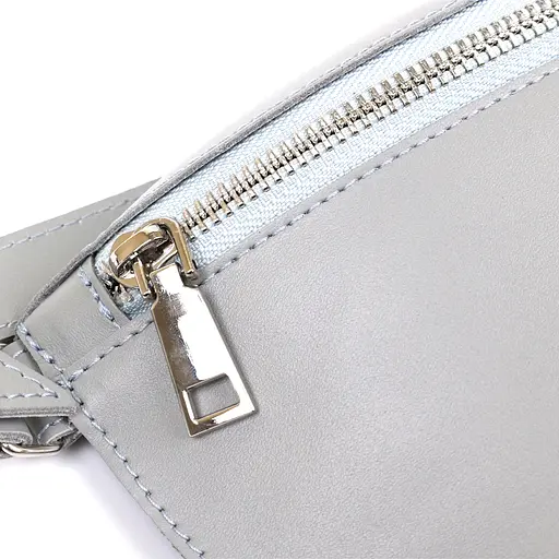 Шкіряна жіноча сумка бананка Shvigel 23х13х5 см sum0020187 - фото 4