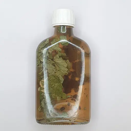 Настойка на листьях черной смородины 200 мл - фото 2