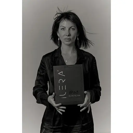 Захисне скло iLera Infinity Clear Protective Glass для Apple iPad Pro 13" 2024-2025 (iLiPG09) [138797] - фото 4