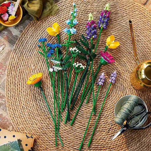 Уцінка. Конструктор LEGO Botanicals Букет польових квітів 939 деталей (10313) - фото 8