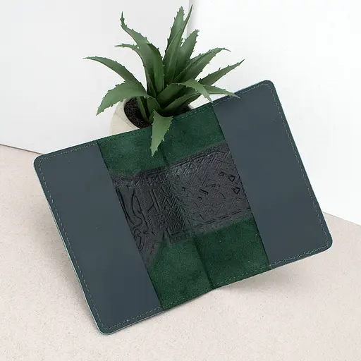 Обложка на паспорт кожаная с гербом HC0075 зеленая патриотичная - фото 3