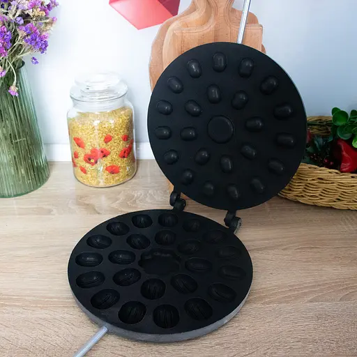 Горішниця велика форма для випікання горішків на плиті з антипригарним/тефлоновим покриттям (23 горіхи) + квітка, Ласунка Чорний 85790 - фото 2