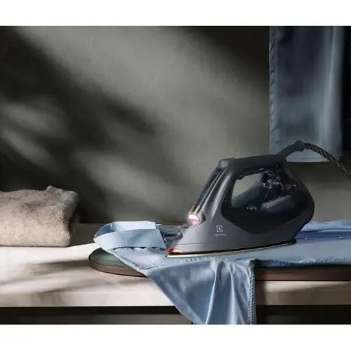 Утюг с паром Electrolux E8SI1-8EGM - фото 6