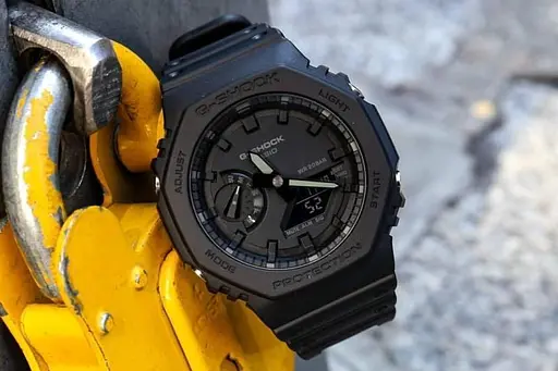 Черные полимерные мужские наручные часы Casio оригинал Япония G-Shock GA-2100-1A1ER с полимерным ремешком - фото 5
