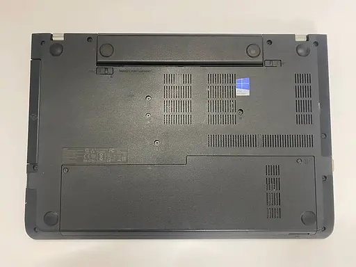 Ноутбук Lenovo ThinkPad E570 15,6" (i5-7200U / 8GB / SSD 256GB) Refurbished - фото 4