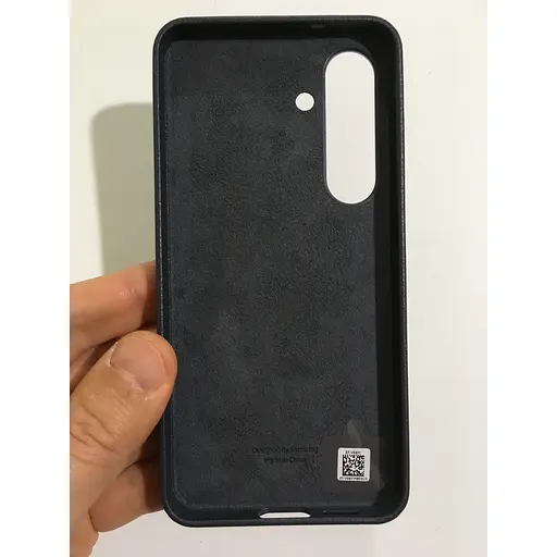 Оригинальный противоударный кожаный чехол Kindsuit Case для Samsung Galaxy S25 (6.2") Black EF-VS931PBEGWW - фото 7