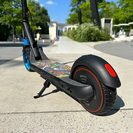 Детский электросамокат GIANT Kids E10 PRO 4.4Ah черный с LED - подсветкой (модель 2025 года) - фото 5