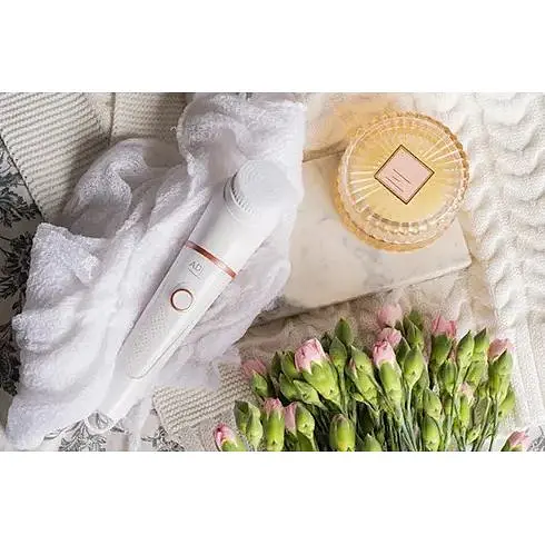 Масажна щітка для очищення обличчя Adler AD 2178, 3 насадки - фото 8