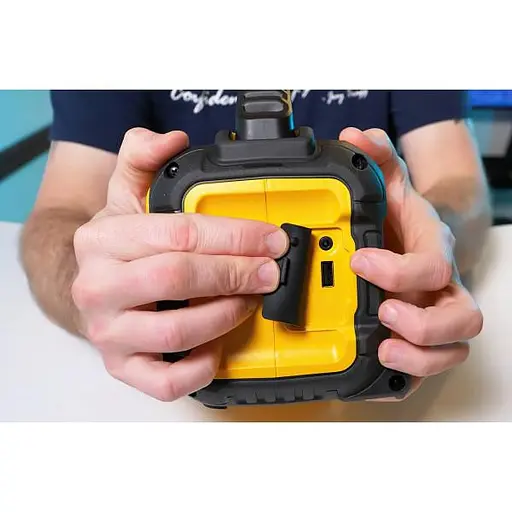 Портативна колонка DeWALT DCR011 - фото 10