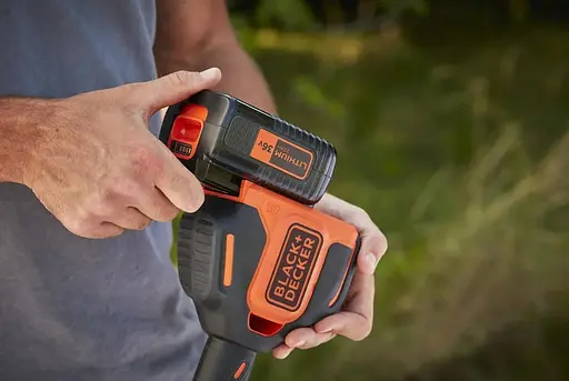 Аккумуляторный триммер Black&Decker с АКБ и ЗУ BCSTA536L1 - фото 5