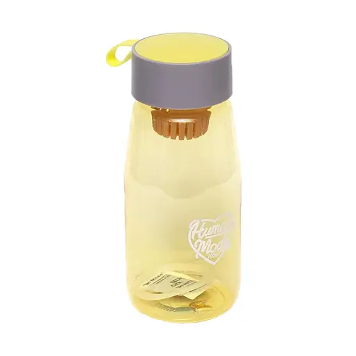 Пластикова пляшка для води із ситечком Bambi 2315 0.7 літра Жовтий - фото 1