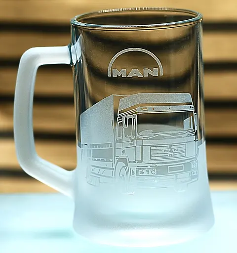 Пивний келих 660 мл Ман MAN Truck  подарунок для далекобійника  кухоль з гравіюванням вантажівки - фото 1
