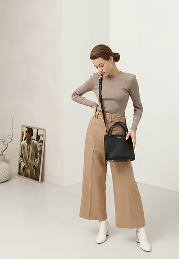 Шкіряна жіноча сумка-кроссбоді чорна Blackwood - фото 10