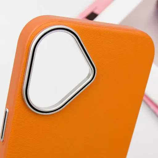 Чехол SGP PC+Leather with MagSafe для Apple iPhone 16, 6.1 Brown - фото 4