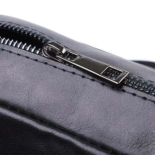 Сумка для чоловіків через плече з натуральної глянсової шкіри SHVIGEL 20х22,5х6 см 000303648 - фото 6