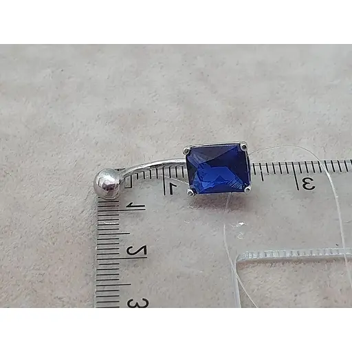 Серебряная серьга для пирсинга пупка с фианитами. 7028.3С - фото 3