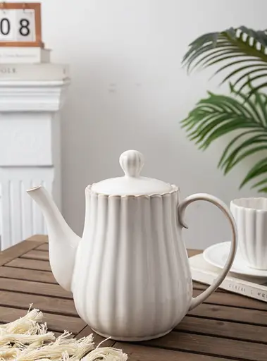 Керамический чайник Lene Bjerre белый рифленый вертикальный дизайн 1150 мл - фото 4