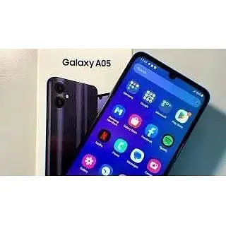 Смартфон Samsung Galaxy A05 4/64GB Silver (SM-A055FZSD) - фото 10