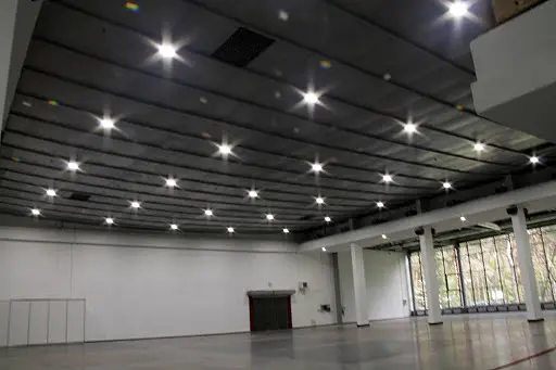 Потолочный светильник Brille LED-221/7W 64 pcs WW накладной светодиодный (32-065) - фото 3