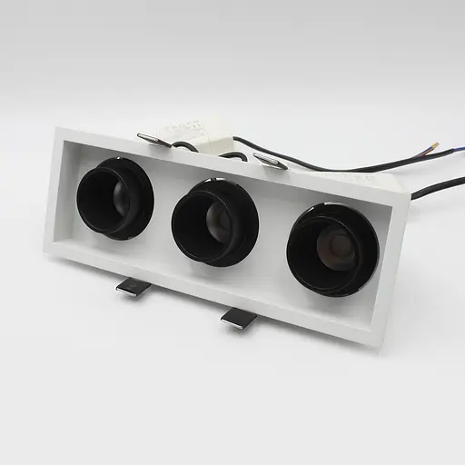 Вбудований світильник Skarlat RSL74092-3 3×10W WH+BK 3000K - фото 3