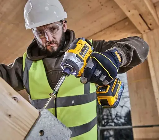 Шуруповерт ударный аккумуляторный DeWalt безщеточный без АКБ и ЗУ (DCF860NT) - фото 3