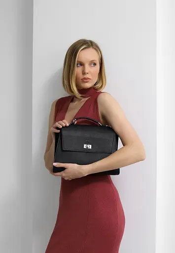 Жіноча шкіряна сумка Classic чорна Саф'яно - фото 10